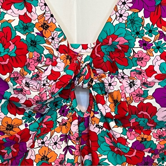 Raisins Curve Trendy Plus Size Muna Floral One-Piece Swimsuit 22W - Picture 9 of 11